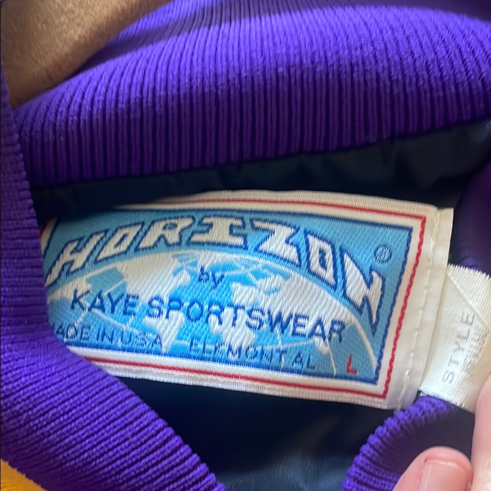 Vikings Purple Bomber Jacket - Picture 5 of 5